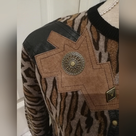 Italian Leopard print wool sweater S - Picture 7 of 9